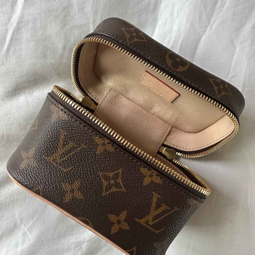 Louis Vuitton Brown Monogram Vanity Case Nano - Picture 4 of 10
